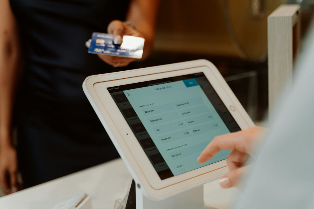 The Ultimate Guide to Receiving and Distributing Tips in the Salon - Hairdressing Supplies