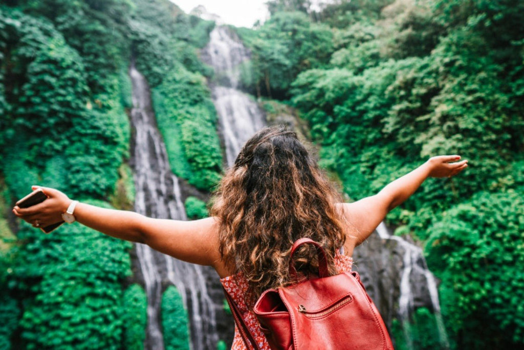 Hair Care Tips for Travelers: Keeping Locks Gorgeous on the Go! - Hairdressing Supplies